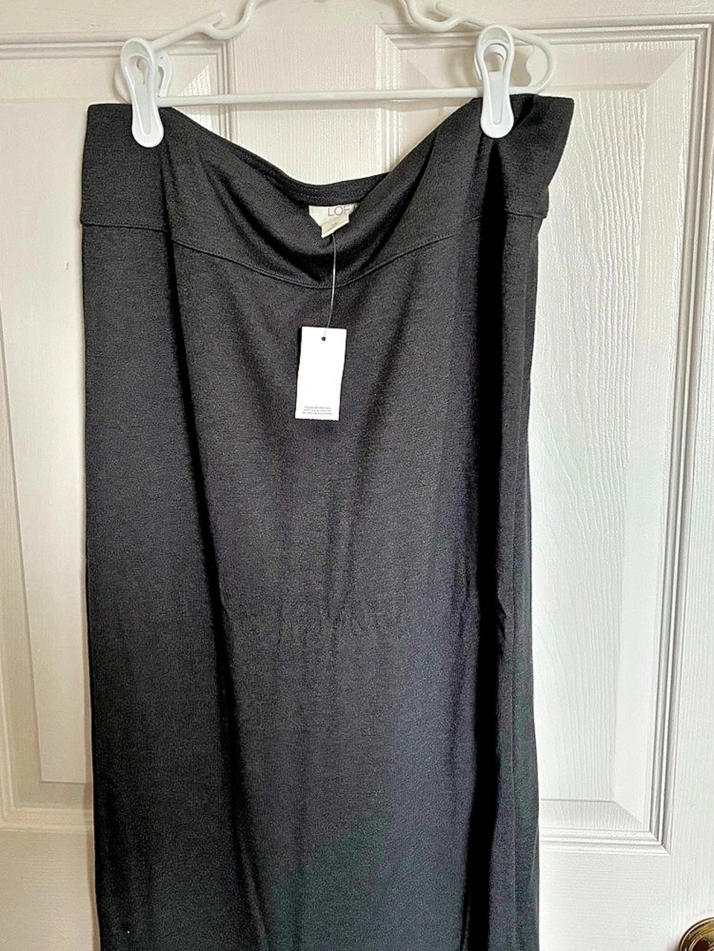 LOFT Black Skirt Size Medium NWT